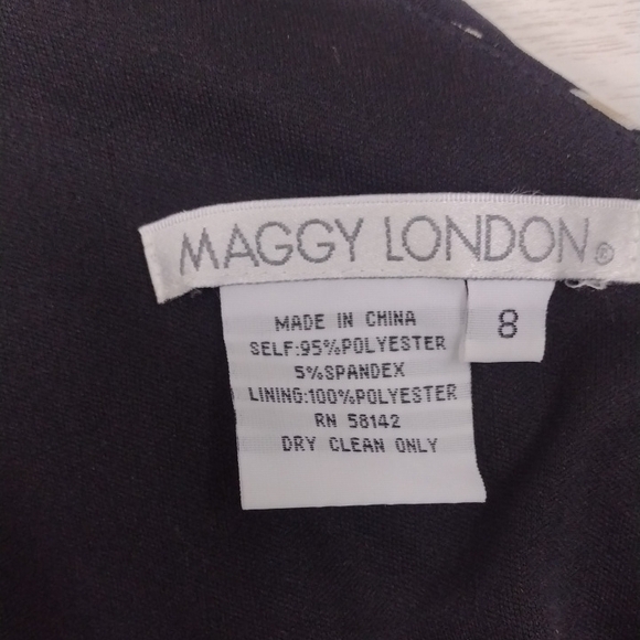 Maggy London Black and Cream One-Shoulder Dress Size 8 - Picture 7 of 7